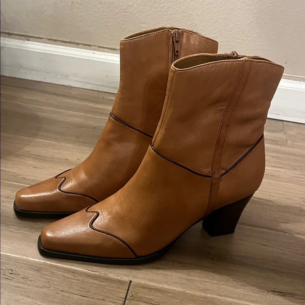 New Coldwater Creek Tan Leather Ankle Boots Booties 7M - Picture 5 of 5